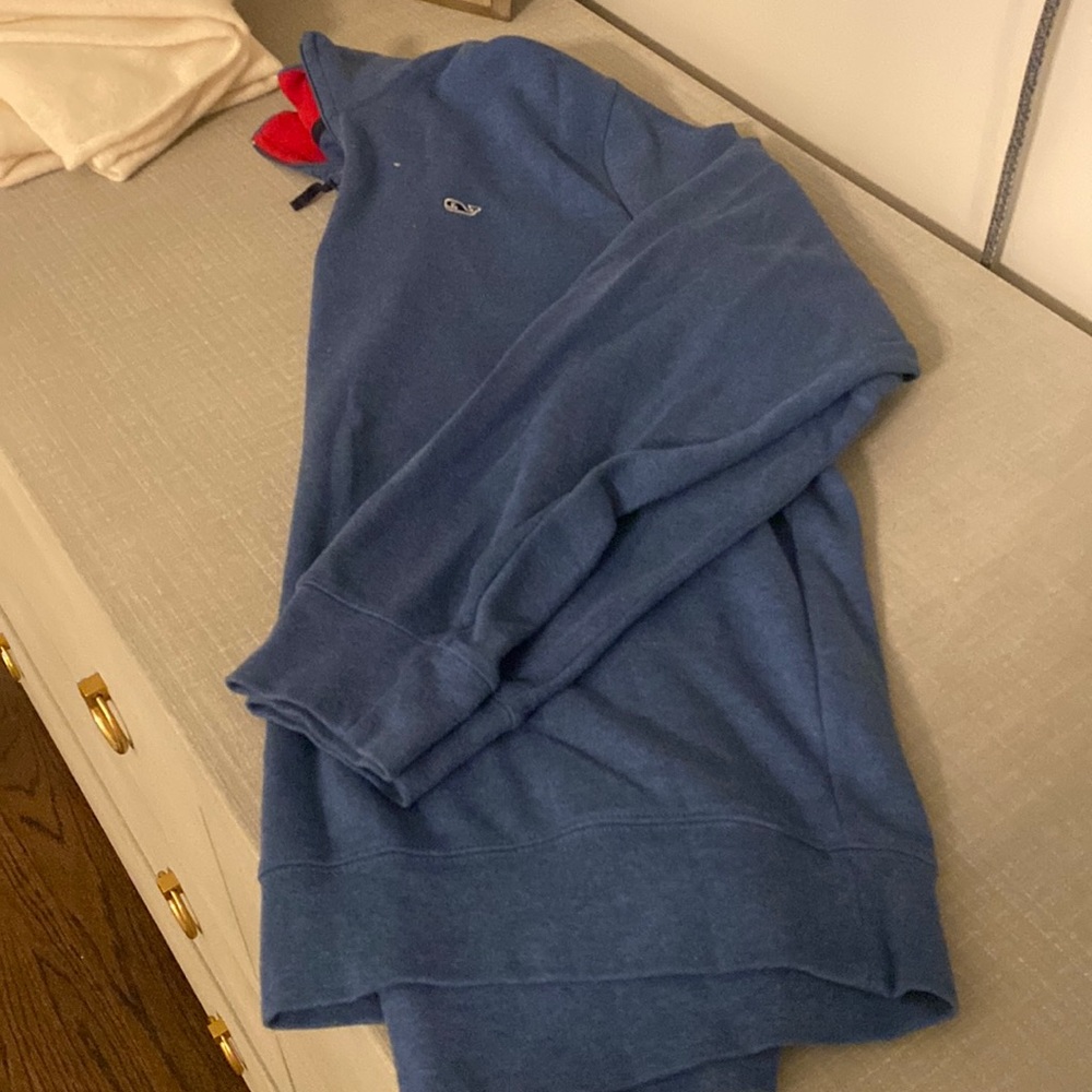 Men’s medium Vineyard Vines Pima cotton pullover